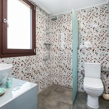 Ermioni Elegance فندق